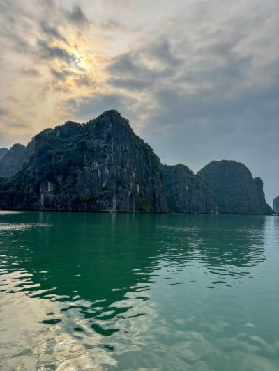 Ha Long Bay / Lan Ha Bay, Vietnam в марте — фото погоды (2026-03-08)