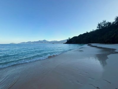 Anse Soleil Beachcomber Hotel — фото погоды в апреле (2026-04-03)