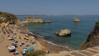 Praia D.Ana, Lagos, Algarve в июле — фото погоды (2026-07-12)