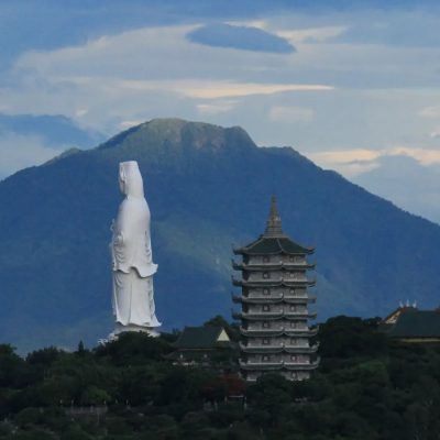 Chùa Linh Ứng - Sơn Trà - Đà Nẵng в июле — фото погоды (2026-07-12)