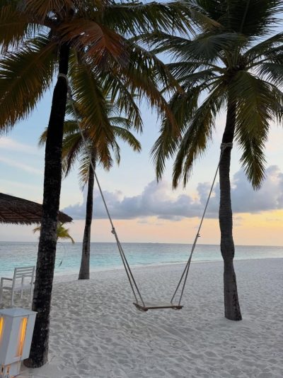 Diamonds Athuruga Beach and Water Villas в апреле — фото погоды (2026-04-11)