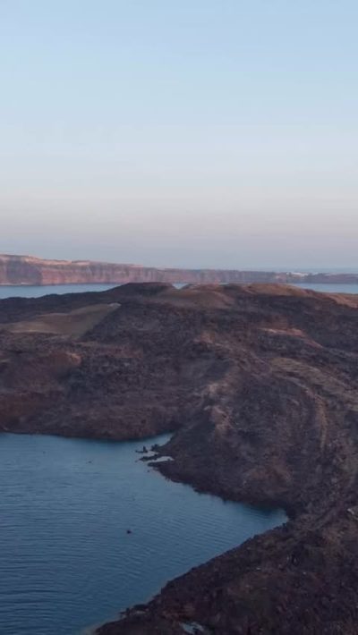 The Volcano of Santorini в марте — фото погоды (2026-03-01)