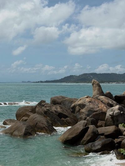 Hin Ta &hin Yai Koh Samui в феврале — фото погоды (2026-02-17)