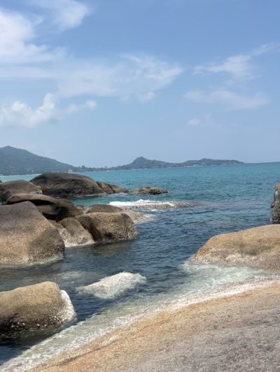 Hin Ta &hin Yai Koh Samui в апреле — фото погоды (2026-04-17)