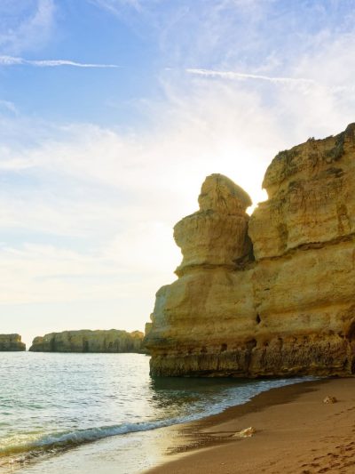 Praia da Coelha в октябре — фото погоды (2025-10-25)