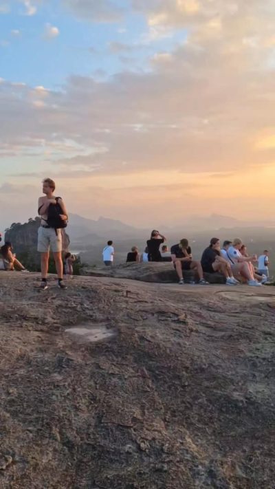 Pidurangala Cave & Rock Temple, Sigiriya, Sri Lanka в январе — фото погоды (2026-01-02)