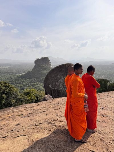 Pidurangala Cave & Rock Temple, Sigiriya, Sri Lanka в январе — фото погоды (2026-01-08)