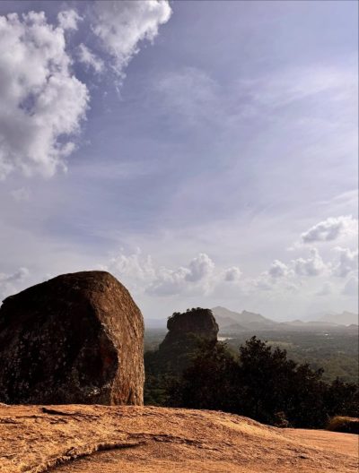 Pidurangala Cave & Rock Temple, Sigiriya, Sri Lanka в январе — фото погоды (2026-01-08)