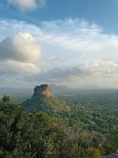 Pidurangala Cave & Rock Temple, Sigiriya, Sri Lanka в июле — фото погоды (2026-07-05)