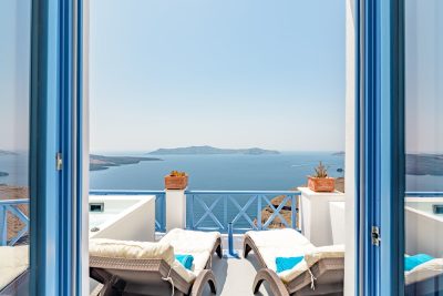 Thira, Santorini, Greece в октябре — фото погоды (2025-10-21)