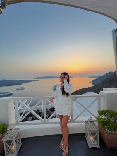 Thira, Santorini, Greece в феврале — фото погоды (2026-02-22)