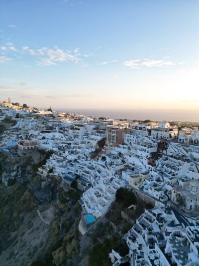 Thira, Santorini, Greece в марте — фото погоды (2026-03-18)