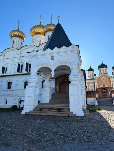 Ипатьевский монастырь в октябре — фото погоды (2025-10-20)