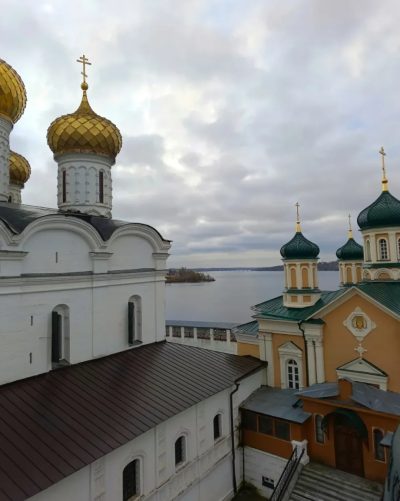 Ипатьевский монастырь в ноябре — фото погоды (2025-11-08)