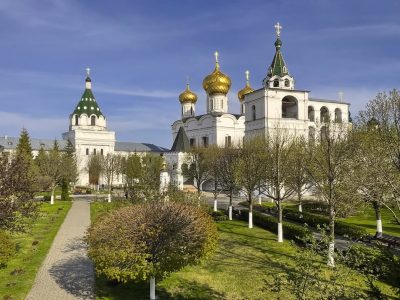 Ипатьевский монастырь в июне — фото погоды (2026-06-23)