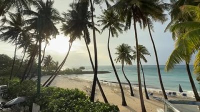 Kaani Palm Beach в октябре — фото погоды (2025-10-18)