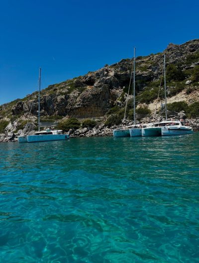 Anthony Quinn Bay в июле — фото погоды (2026-07-01)