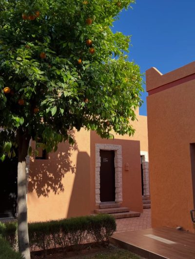 Studio Atlas Corporation,ouarzazate, Maroc в апреле — фото погоды (2026-04-14)