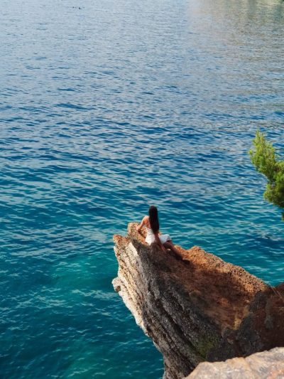 Aman Sveti Stefan в июле — фото погоды (2025-07-28)