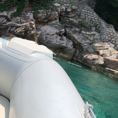 Aman Sveti Stefan в октябре — фото погоды (2025-10-02)