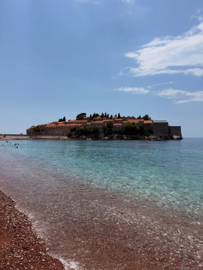 Aman Sveti Stefan в мае — фото погоды (2026-05-26)