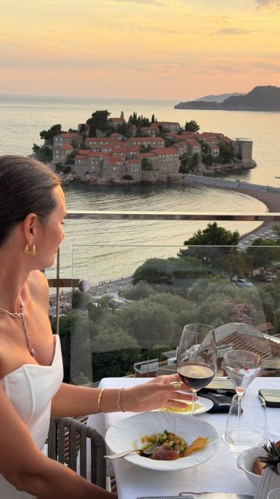 Aman Sveti Stefan в июне — фото погоды (2026-06-17)