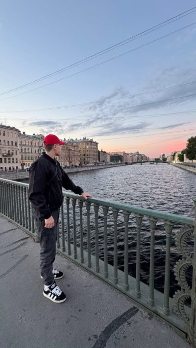 Азимут (гостиница, Санкт-Петербург) в июне — фото погоды (2026-06-12)