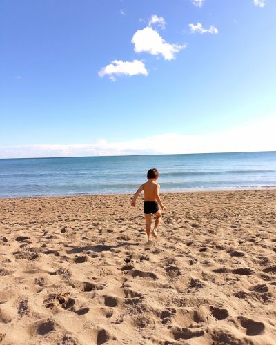 La Carihuela Beach в декабре — фото погоды (2025-12-25)