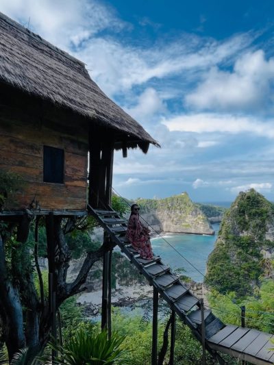 Rumah Pohon “Tree House” в июле — фото погоды (2026-07-04)