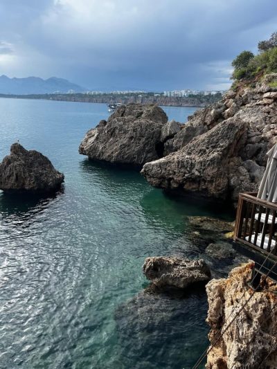 Ramada Plaza Hotel Antalya — фото погоды в апреле (2026-04-25)