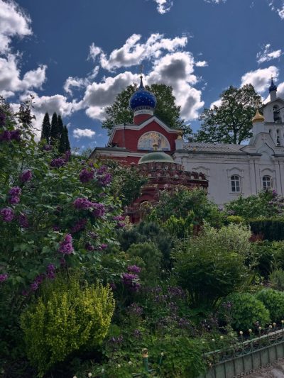 Успенский Псково-Печерский Монастырь в сентябре — фото погоды (2025-09-13)
