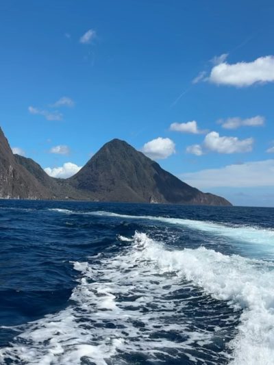 Pitons, St. Lucia, Caribbean в апреле — фото погоды (2026-04-30)