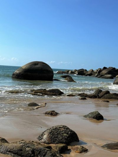 Small Sandy Beach в феврале — фото погоды (2026-02-28)