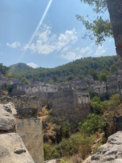 Kayaköy - Karmylassos Hayalet Kent в мае — фото погоды (2026-05-30)