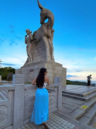 Luhuitou Park - the Deer Looking Back Statue в июне — фото погоды (2026-06-02)