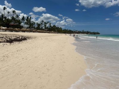 Caribe Deluxe Princess в апреле — фото погоды (2026-04-26)