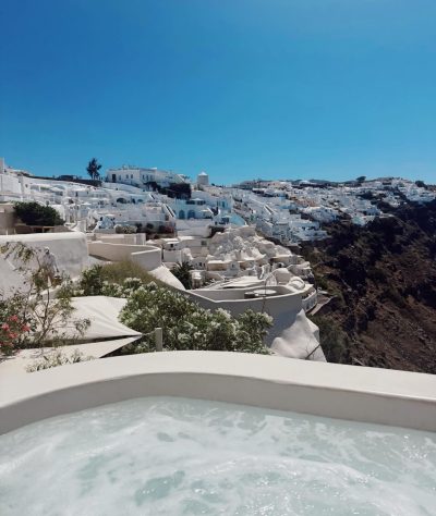 Mystique, a Luxury Collection Hotel, Santorini — фото погоды в июне (2026-06-20)