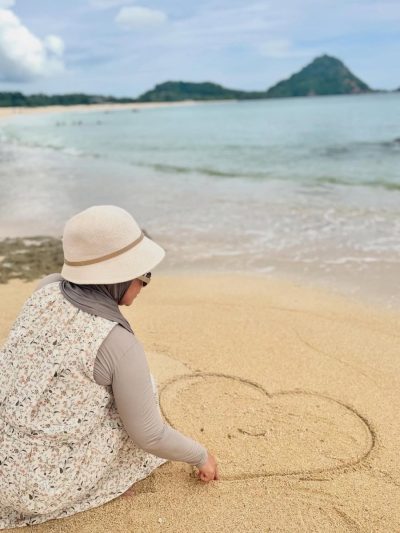 Pantai Kuta Mandalika, Lombok Tengah, Ntb в январе — фото погоды (2026-01-14)