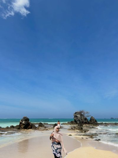 Pantai Kuta Mandalika, Lombok Tengah, Ntb в июле — фото погоды (2026-07-15)