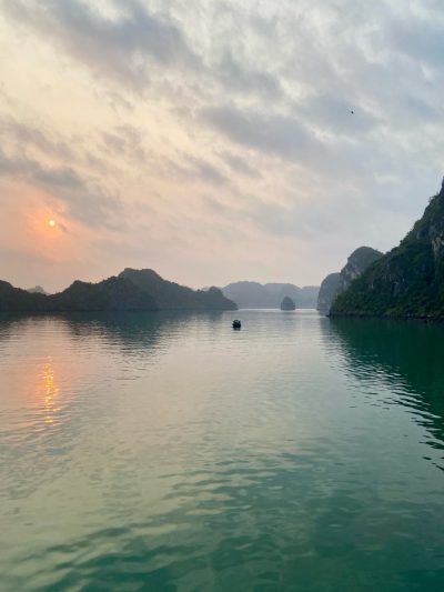 Lan Ha Bay в апреле — фото погоды (2026-04-26)