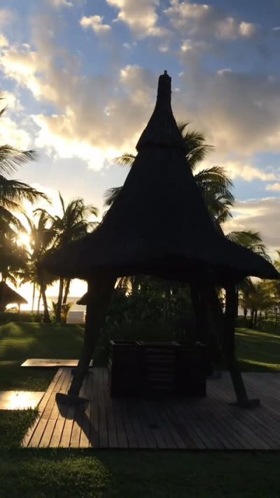 Hotel Dinarobin Mauritius Le Morne — фото погоды в мае (2026-05-09)