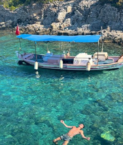 Fethiye Ölü Deniz Deniz в сентябре — фото погоды (2025-09-12)