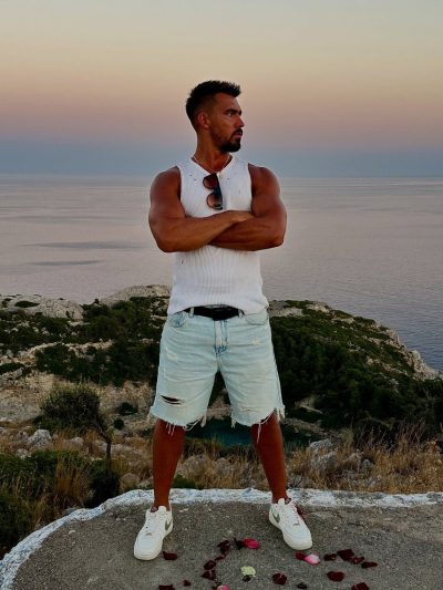 Antony Quin Beach в сентябре — фото погоды (2025-09-24)