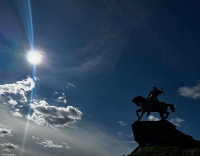Памятник Салавату Юлаеву в августе — фото погоды (2025-08-30)
