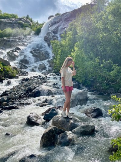 Алибекский водопад в июне — фото погоды (2025-06-21)