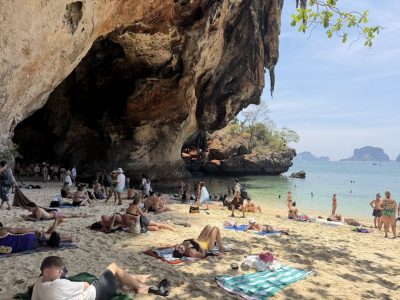 Pranang Cave, Railey Beach, Krabi ถำ้พระนาง ไร่เลย в марте — фото погоды (2026-03-28)