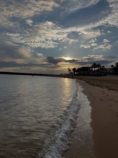 Playa del Camisón в июле — фото погоды (2026-07-03)