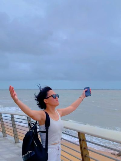 假日海滩 Holiday Beach Haikou Hainan в августе — фото погоды (2025-08-17)