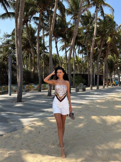 假日海滩 Holiday Beach Haikou Hainan в феврале — фото погоды (2026-02-11)
