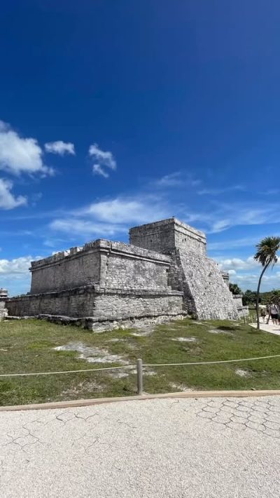 Tulum México Ruinas Mayas в апреле — фото погоды (2026-04-20)